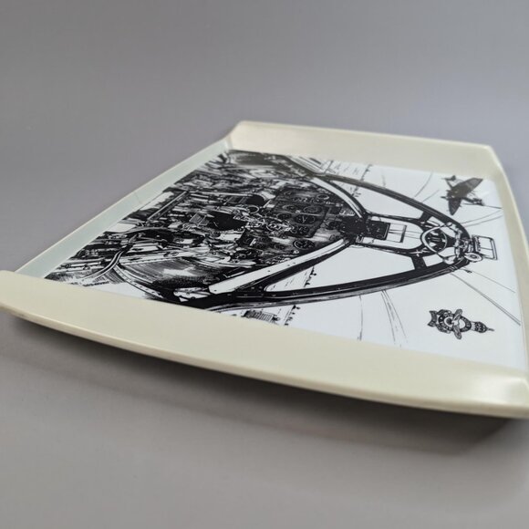 Vintage Jean-Luc Beghin Royal Canadian Air Force Cockpit Plastic Decorative Tray - Picture 9 of 10